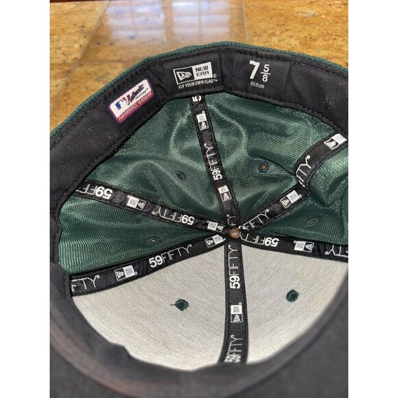 Oakland A's Hat Cap New Era Size 7 5/8Fitted Green Elephant Logo 59Fifty EUC - Picture 3 of 4